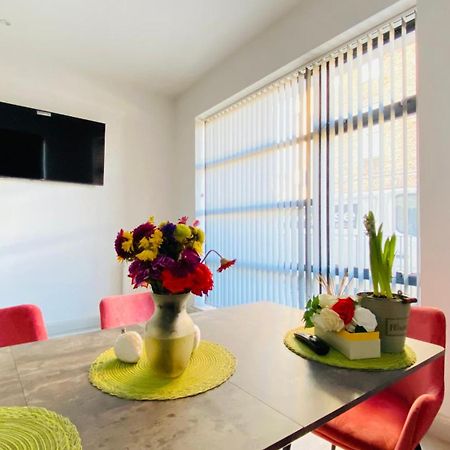Shadwell - Walking Distance To Tower Bridge, Two Stations In Close Proximity Londres Exterior foto