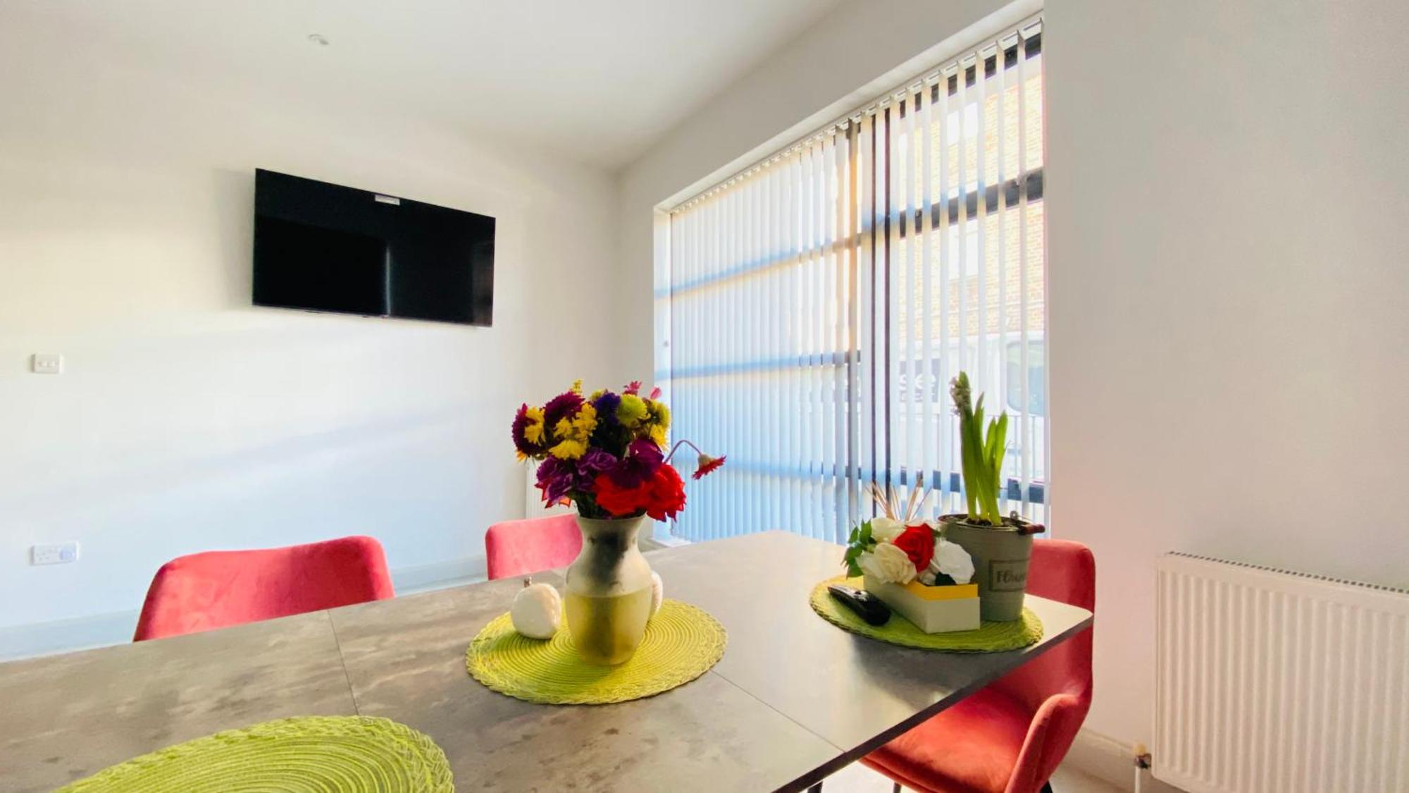 Shadwell - Walking Distance To Tower Bridge, Two Stations In Close Proximity Londres Exterior foto